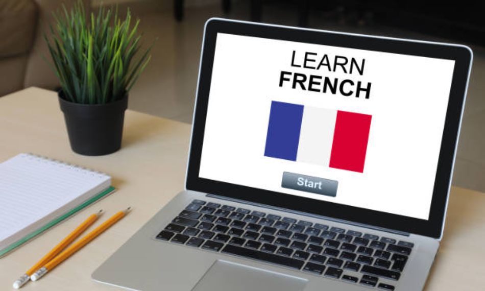 Using the right tools makes expanding your French vocabulary fun, structured, and much more consistent